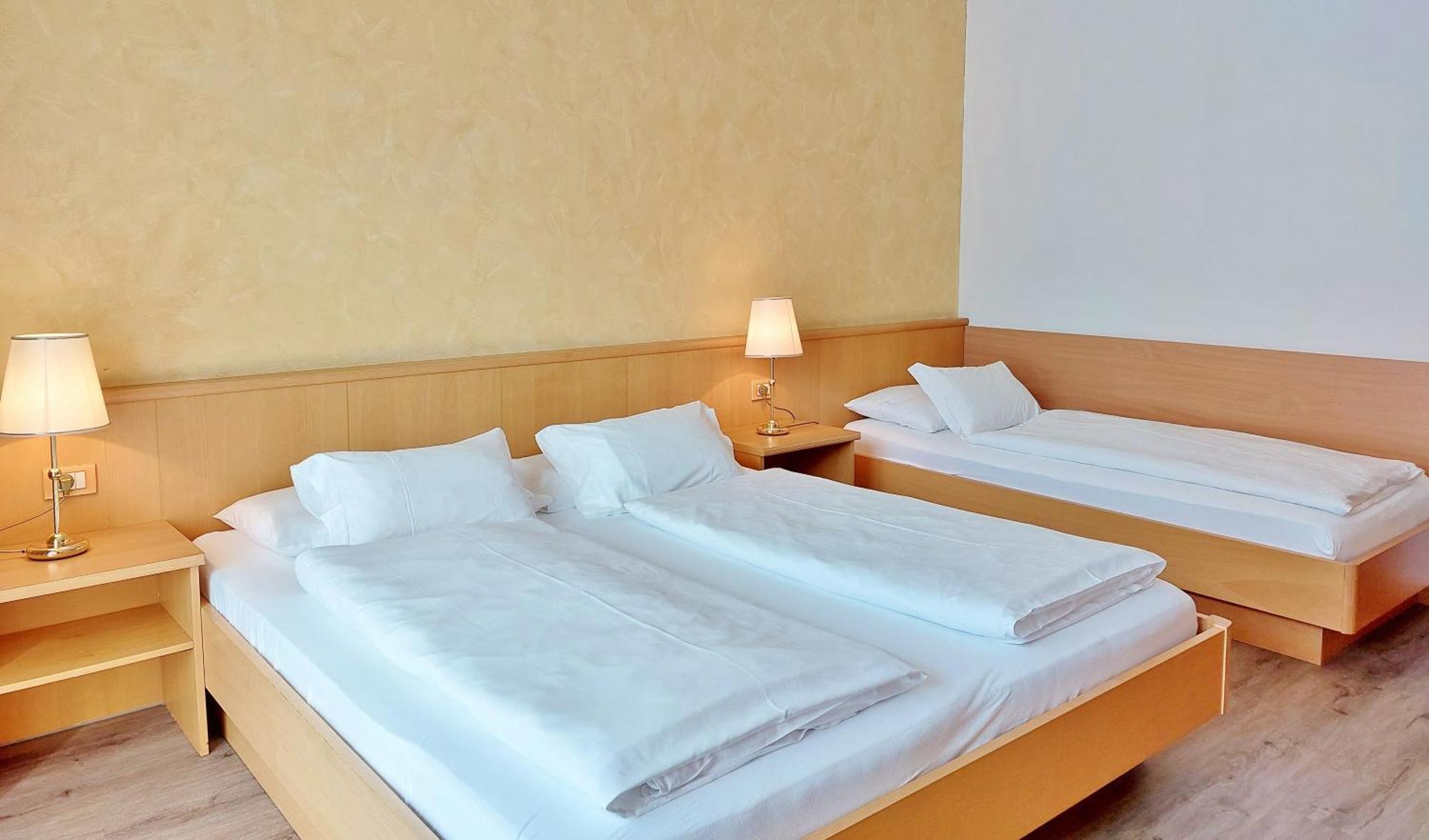 Hotel Brenner - Stop & Go Vipiteno Bagian luar foto